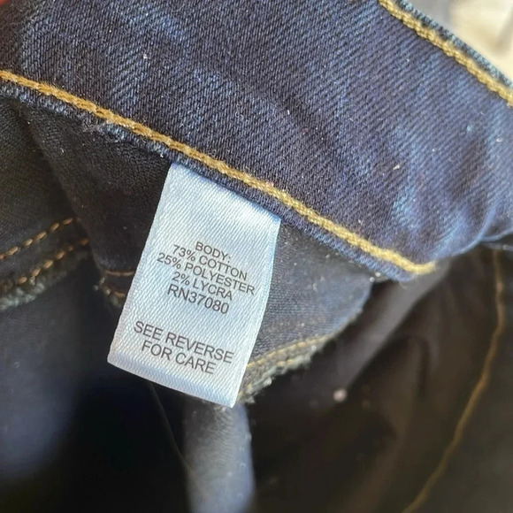 Denizen Levi’s Boyfriend Distressed Cuffed Ankle/Cropped Jeans - Picture 6 of 7